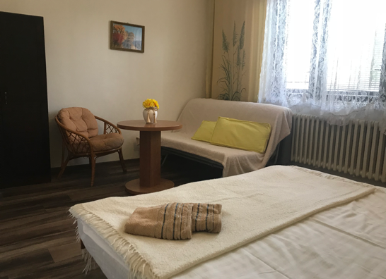 rozkl&aacute;dac&iacute; l&uring;žko